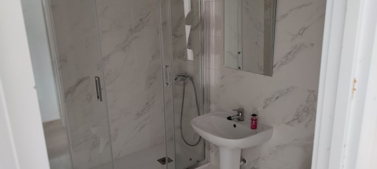 Separater Büroraum ca. 60 m² günstig zu vermieten.