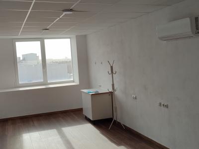 Separater Büroraum ca. 60 m² günstig zu vermieten.