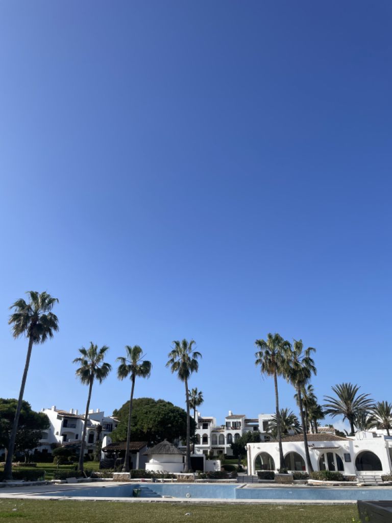 Servicemitarbeiter und Küchenstaff