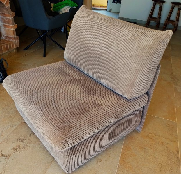 Sessel mit Schlaffunktion