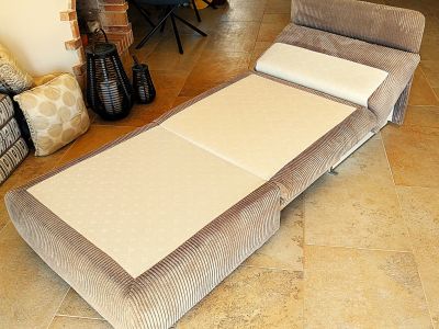 Sessel mit Schlaffunktion