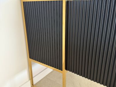 Sideboard schwarz/gold mit Rillentüren 80 cm