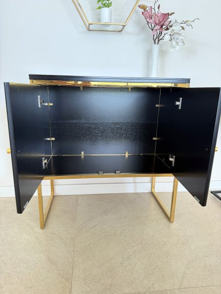 Sideboard schwarz/gold mit Rillentüren 80 cm