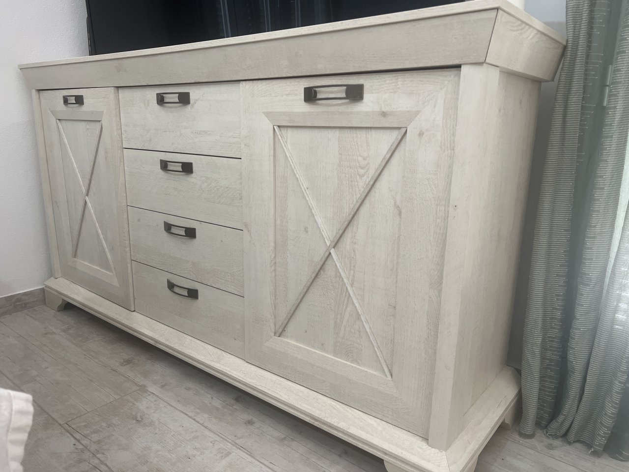 Sideboard/ Vitrine