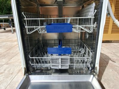 Siemens Stainless Steel Dishwasher 60cm wide Undercounter