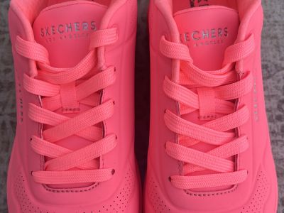 Skechers - Pink - Size 39