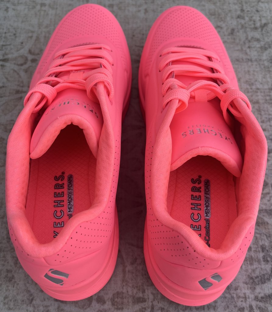 Skechers - Pink - Size 39