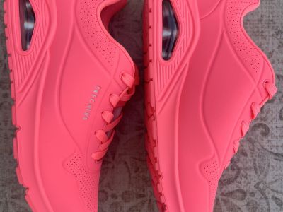 Skechers - Pink - Size 39