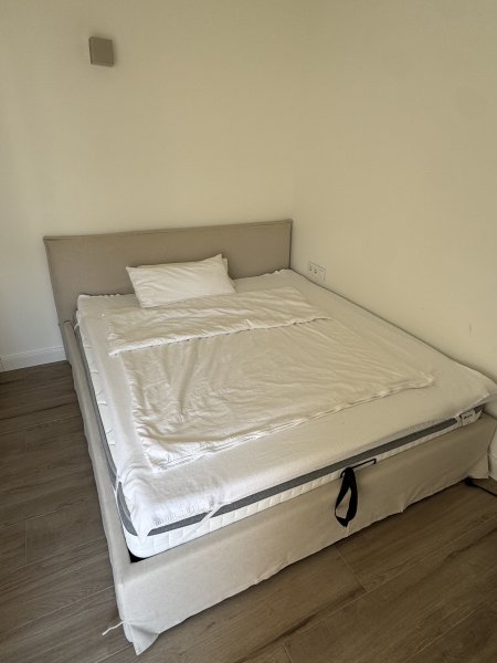 Cama Sklum 180x200 cm