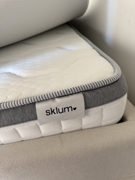 Cama Sklum 180x200 cm