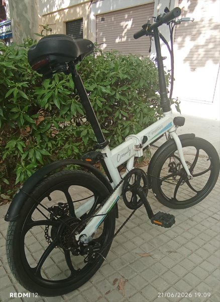 SmartGyro Crosscity klappbares Elektrofahrrad