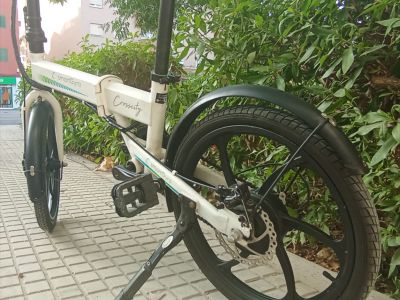 SmartGyro Crosscity klappbares Elektrofahrrad
