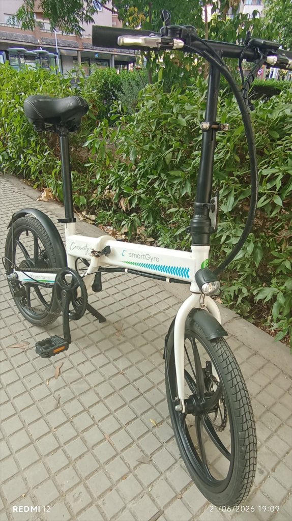 SmartGyro Crosscity klappbares Elektrofahrrad