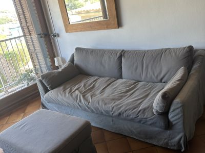 Sofa mit Hocker zu Verkaufen