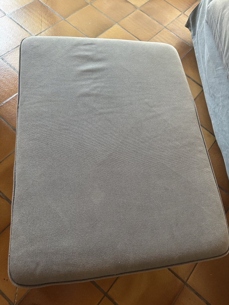 Sofa mit Hocker zu Verkaufen