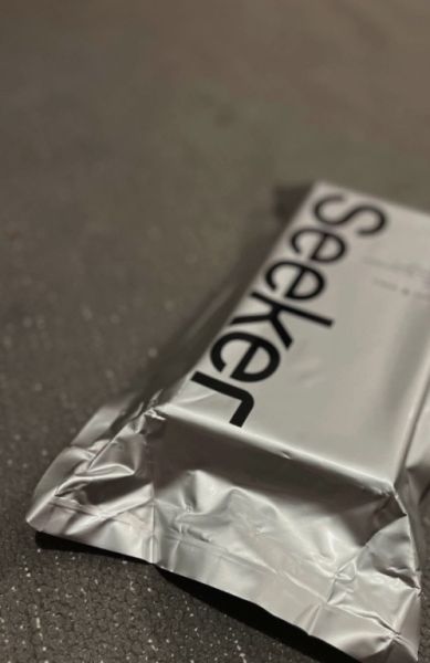 Solana Seeker – Nuevo y sellado de fábrica