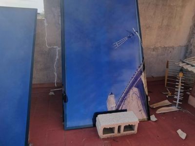 SOLAR WARMWASSERPANELE