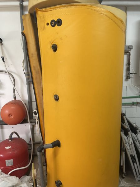 Solar Warmwasserspeicher