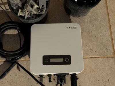 Solaranlage 2.120 Wp mit WLAN Balkonkraftwerk Panels + SOFAR Wechselrichter neuwertig