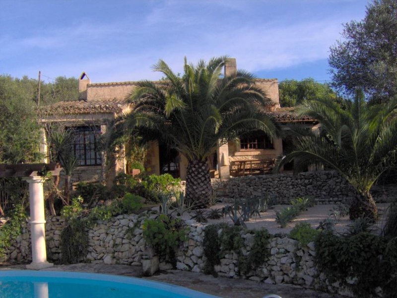 SON MACIÁ - MANACOR Finca mit 3 separaten Häusern