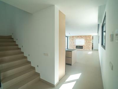 Son Veri - Neubauvilla an der Uferstraße mit Meerblick