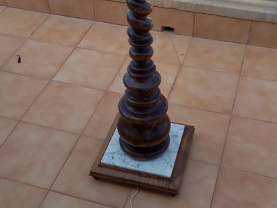 Spanische, alte Stehlampe