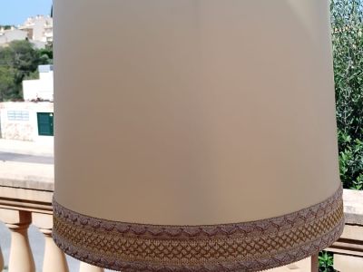 Spanische, alte Stehlampe