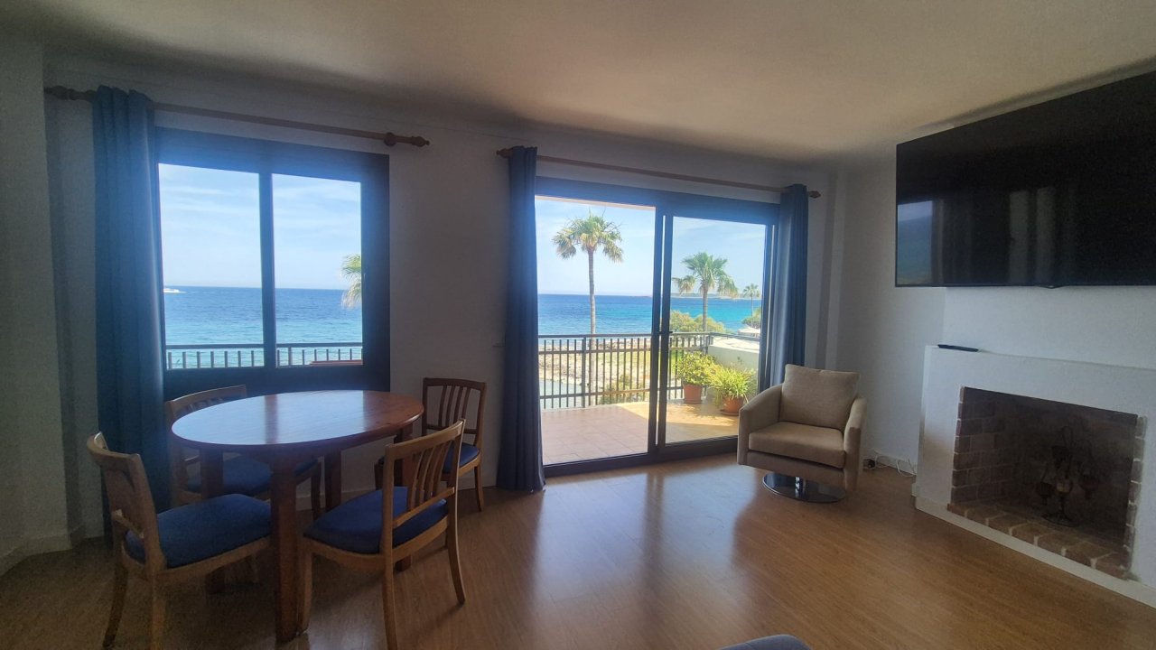 Spektakuläre Wohnung in erster Meereslinie zwischen Cala Bona und Cala Millor