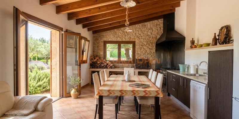 Spektakuläres Dorfhaus in Campanet mit Blick auf die Tramuntana