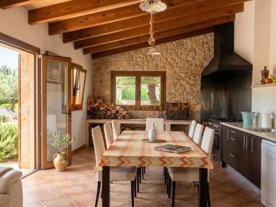 Spektakuläres Dorfhaus in Campanet mit Blick auf die Tramuntana