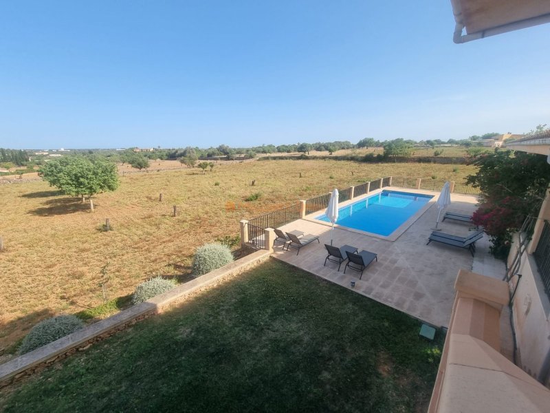 Spektakuläres Landhaus mit Meer- und Bergblick – 5 Min. von Porto Cristo