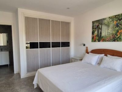 Spektakuläres renoviertes Dorfhaus mit großer Garage im Zentrum von Vilafranca