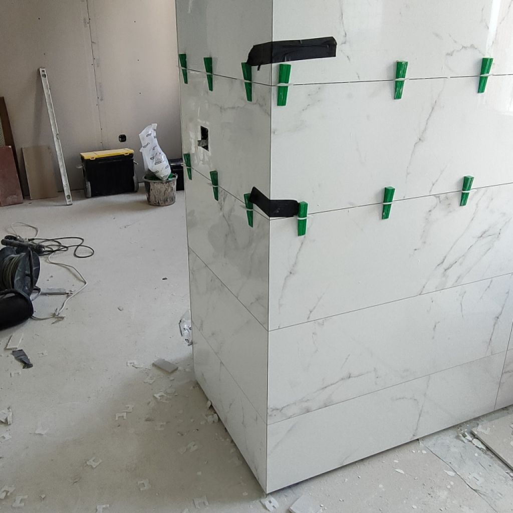 Especialista en Porcelánico y Gran Formato, Dekton XXL | Colocación Profesional