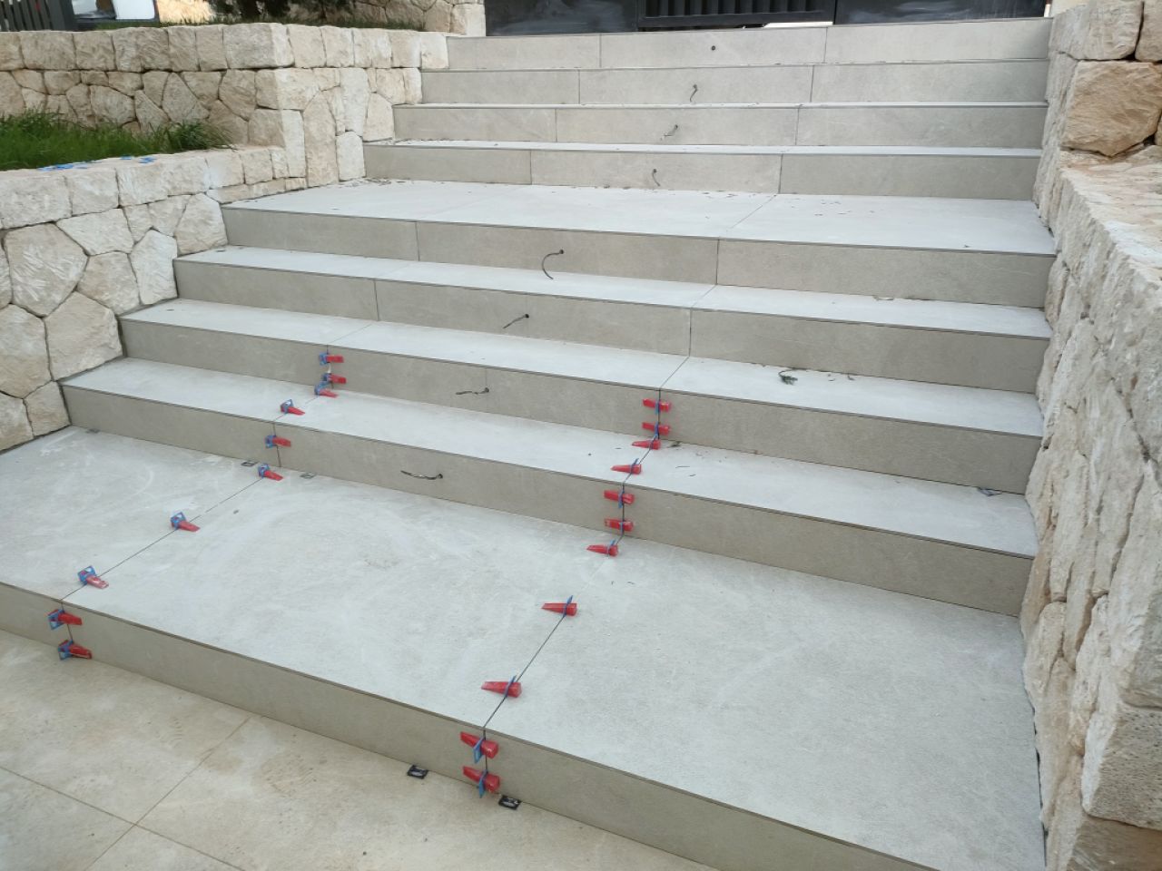 Spezialist für Feinsteinzeug und Großformat, Dekton XXL | Professionelle Verlegung