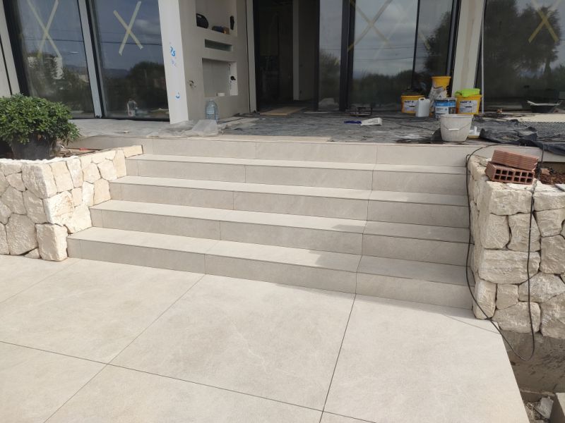 Spezialist für Feinsteinzeug und Großformat, Dekton XXL | Professionelle Verlegung