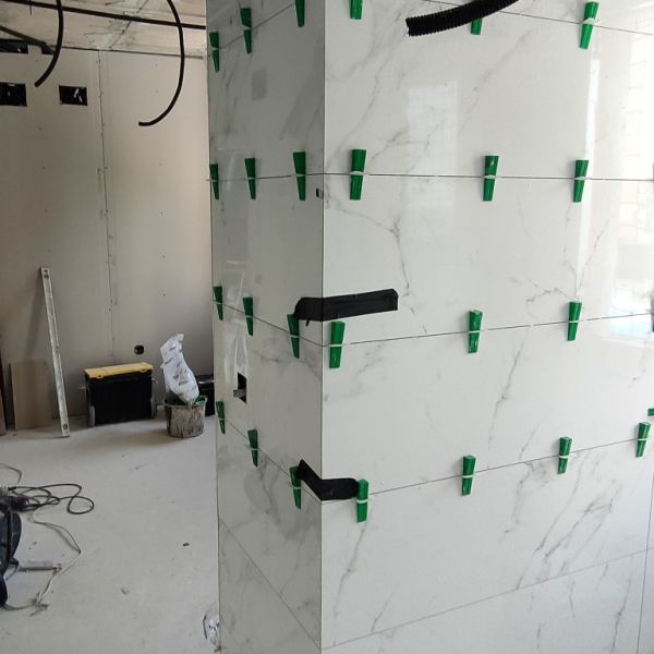 Spezialist für Feinsteinzeug und Großformat, Dekton XXL | Professionelle Verlegung