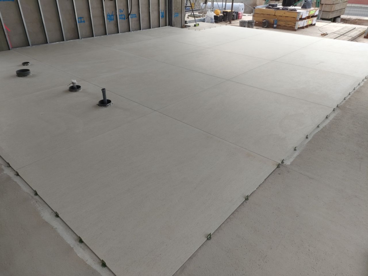 Spezialist für Feinsteinzeug und Großformat, Dekton XXL | Professionelle Verlegung