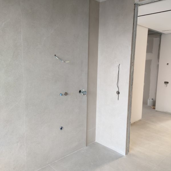 Spezialist für Feinsteinzeug und Großformat, Dekton XXL | Professionelle Verlegung