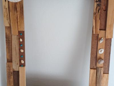 Spiegel mit Holzrahmen Treibgut und Muscheln
