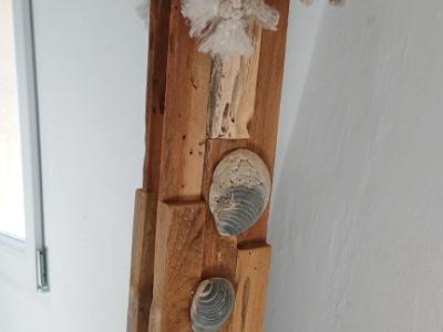 Spiegel mit Holzrahmen Treibgut und Muscheln Handarbeit