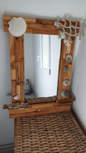 Spiegel mit Holzrahmen Treibgut und Muscheln Handarbeit