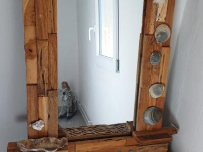 Spiegel mit Holzrahmen Treibgut und Muscheln Handarbeit