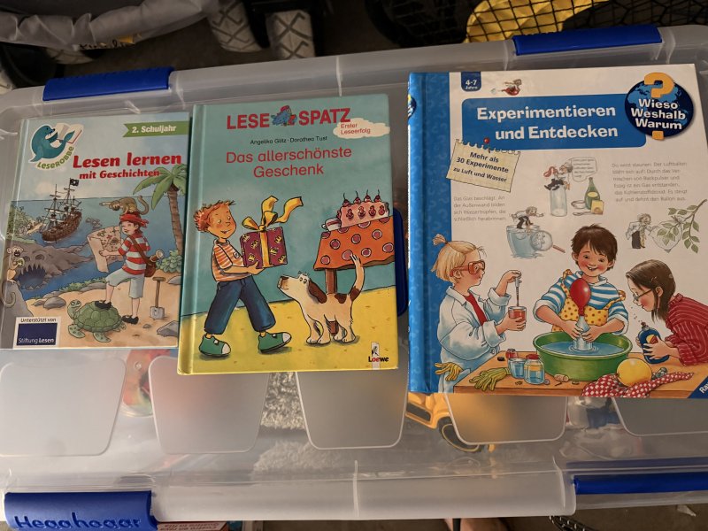 Juguetes, libros, ropa de niño de 3 a 6 años en Peguera para regalar