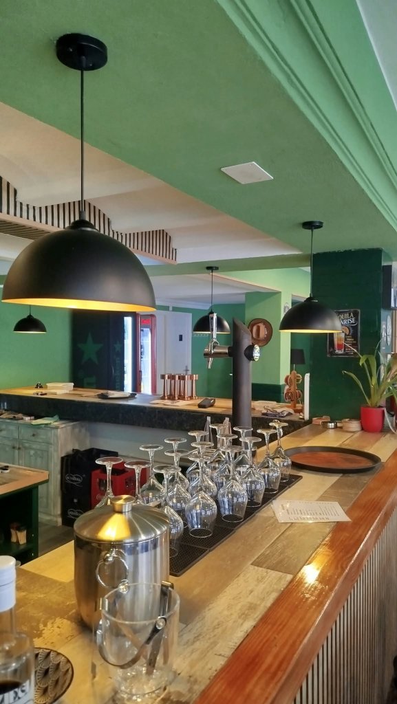 Sportbar und Restaurant in Portocolom (Mallorca) zu verpachten