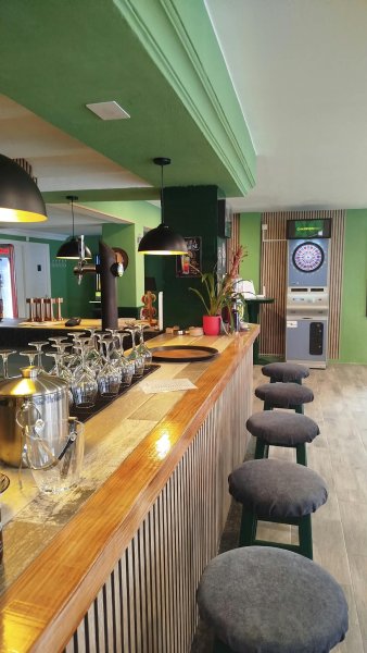 Sportbar und Restaurant in Portocolom (Mallorca) zu verpachten