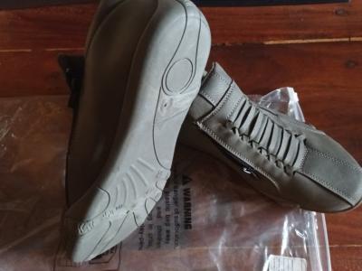 Sportliche, leichte Herrenschuhe -- Gr 44