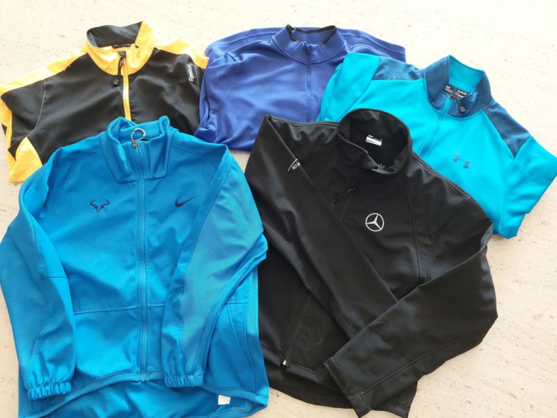Sporty outerwear for wheelchair users, size XL — free to give away