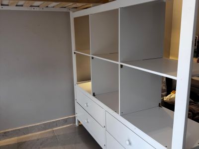 stabiles Hochbett, 140 x 200 cm mit Schreibtisch und Bücherregalen zu verkaufen