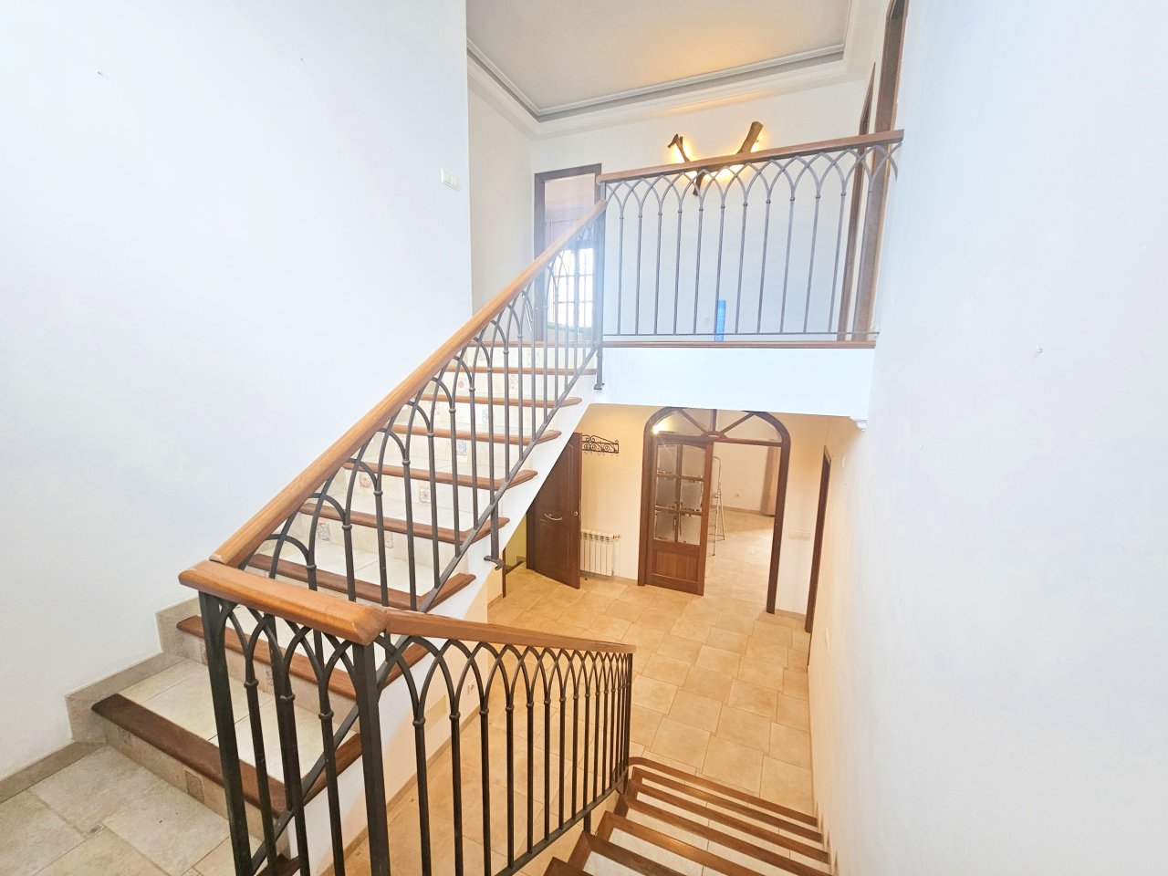 Casa de pueblo 220 m², garaje 120 m², calefacción central, jardín, posibilidad de piscina desmontable, S.Macia