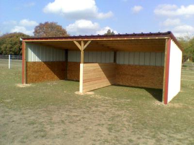 Ställe, Schuppen, Dächer, Reitanlagen